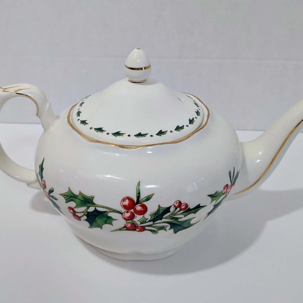 A Cup of Christmas Tea Porcelain Teapot with Lid Tom Hegg Waldman House Press
